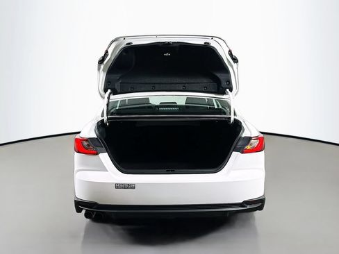 Used 2025 Toyota Camry SE FWD image 35