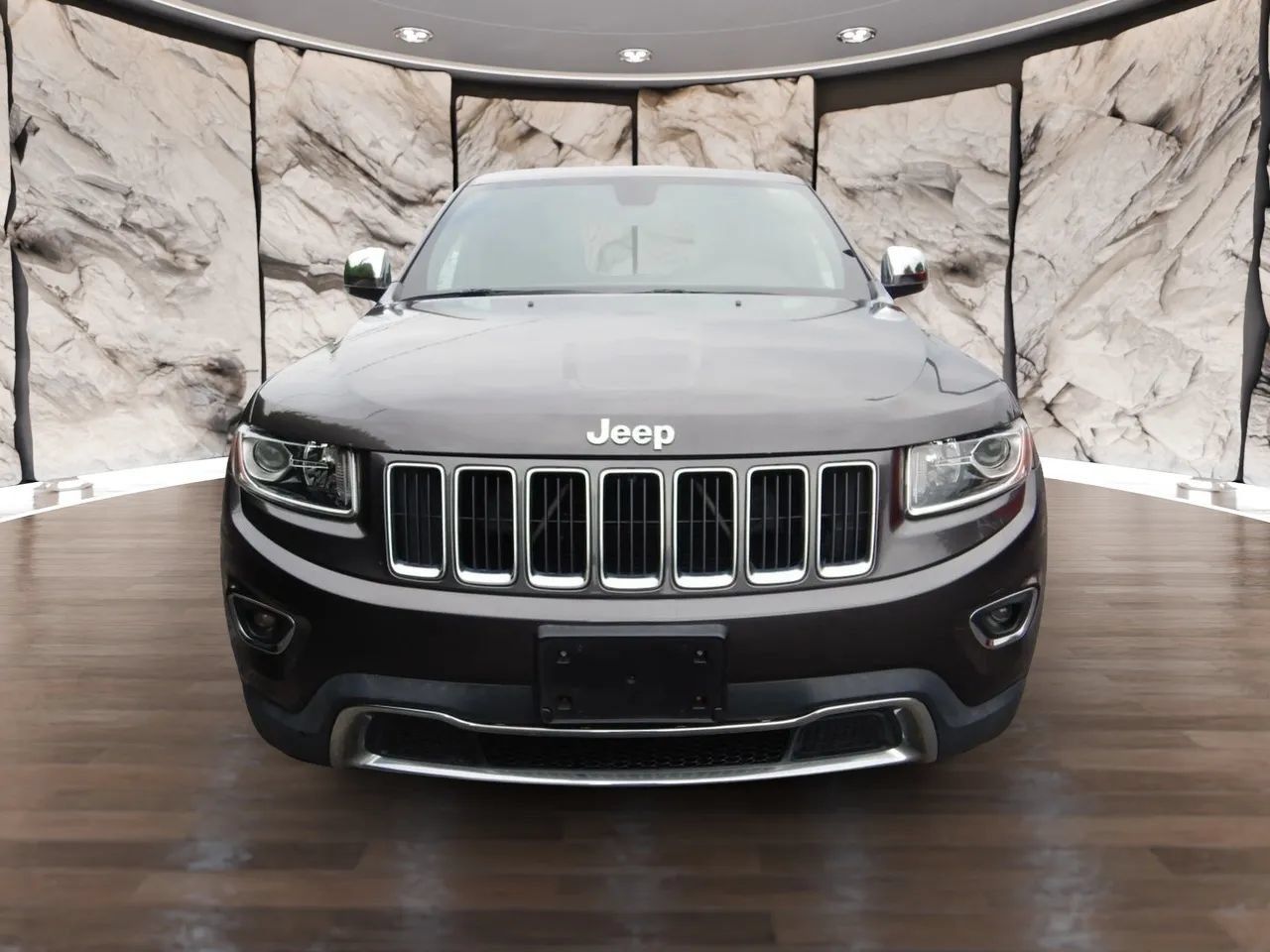 Used 2015 Jeep Grand Cherokee Limited AWD/4WD image 2