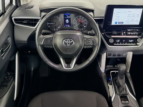 Used 2024 Toyota Corolla Cross LE FWD image 16