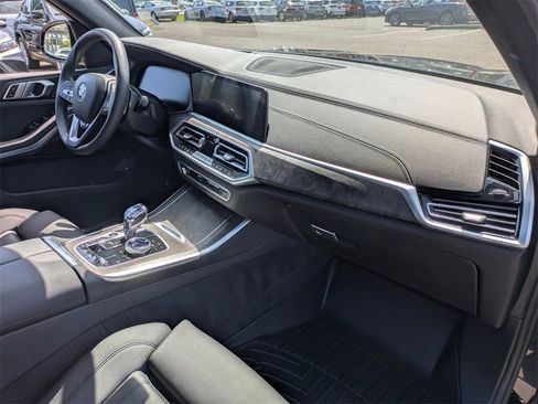 Used 2022 BMW X5 xDrive45e w/ Executive Package image 37