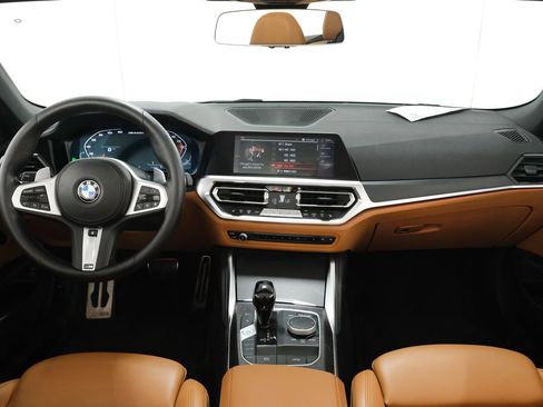 Used 2022 BMW 440i xDrive Convertible w/ Premium Package AWD/4WD image 9