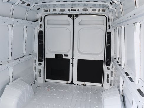 New 2026 RAM ProMaster 3500 w/ Convenience Group image 14