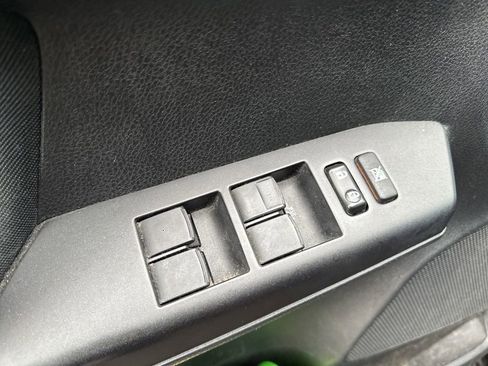 Used 2018 Toyota RAV4 LE image 16