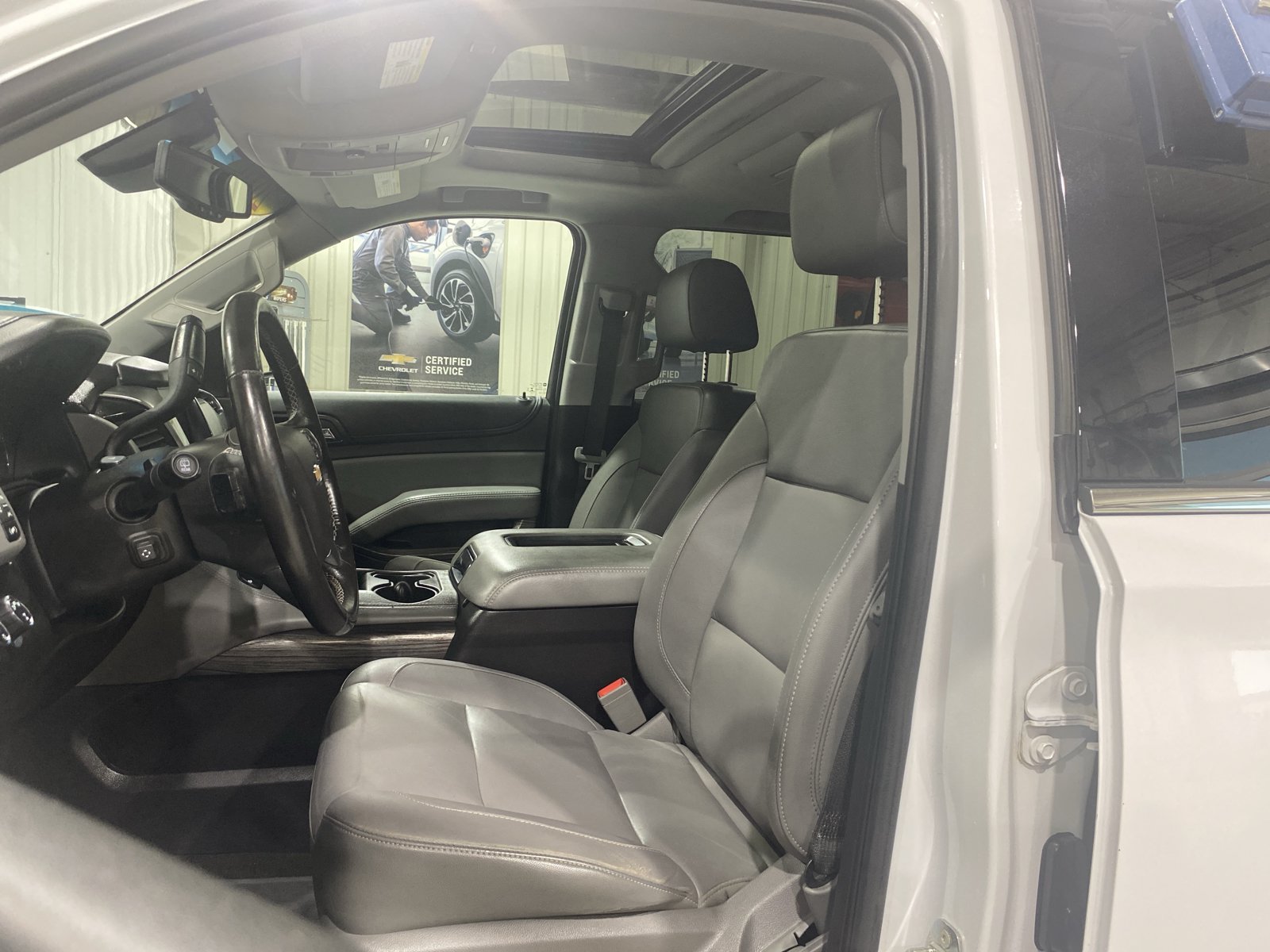 Used 2018 Chevrolet Suburban LT AWD/4WD image 20