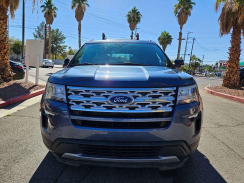 Used 2018 Ford Explorer XLT w/ Equipment Group 201A image 8
