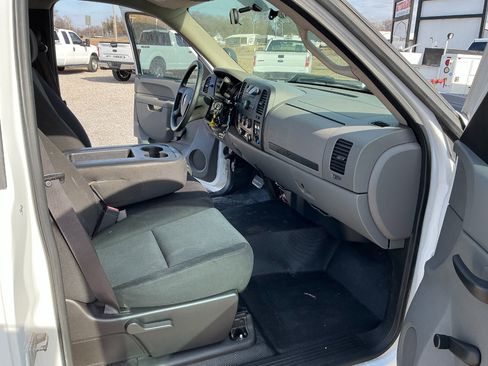 Used 2010 Chevrolet Silverado 2500 W/T image 10