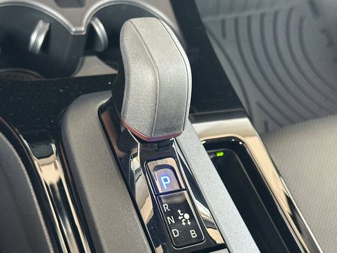 New 2027 Toyota Prius Plug-In Hybrid FWD image 23