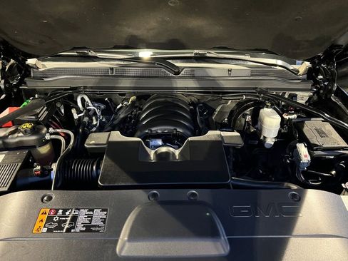 Used 2019 GMC Yukon XL Denali image 43