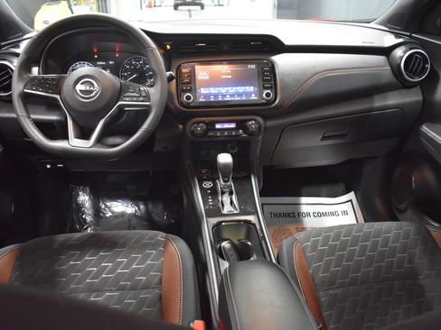 Certified 2023 Nissan Kicks SR FWD image 13