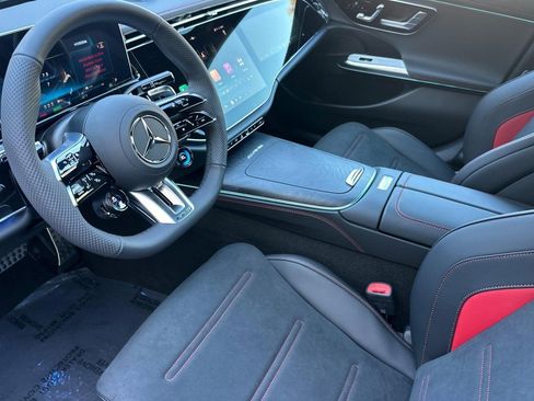 New 2026 Mercedes-Benz E 53 AMG e 4MATIC Sedan image 4