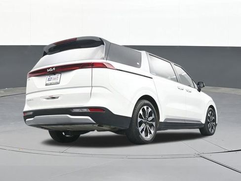 Used 2024 Kia Carnival EX image 51