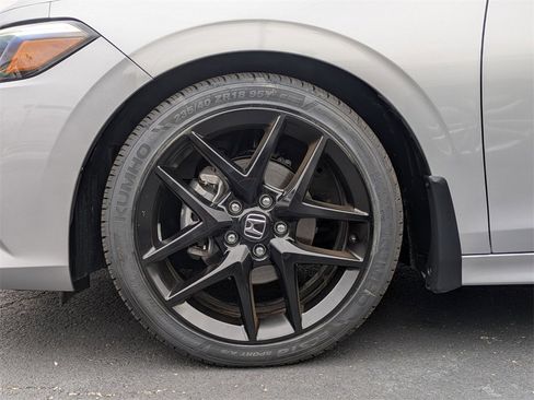 Used 2024 Honda Civic Sport image 8