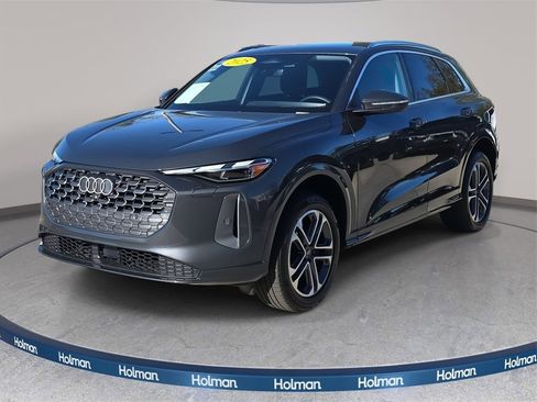 Certified 2025 Audi Q5 2.0T Premium w/ Convenience Package image 7