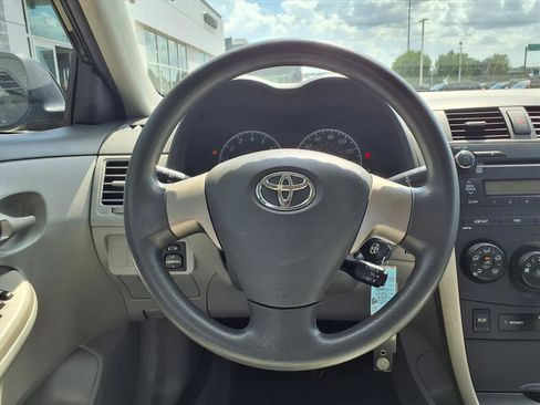 Used 2010 Toyota Corolla LE image 12