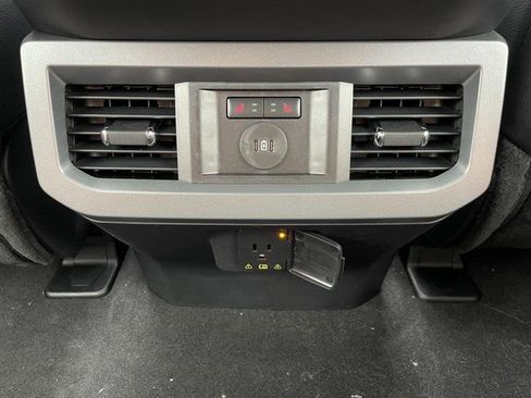 New 2025 Ford F350 Lariat w/ Lariat Ultimate Package image 15