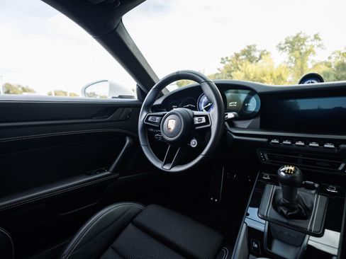 Used 2022 Porsche 911 GT3 RWD image 52
