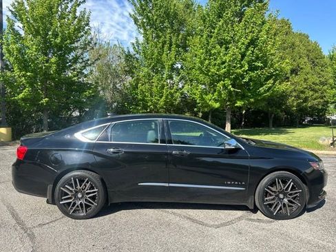 Used 2017 Chevrolet Impala Premier w/ Enhanced Convenience Package FWD image 2