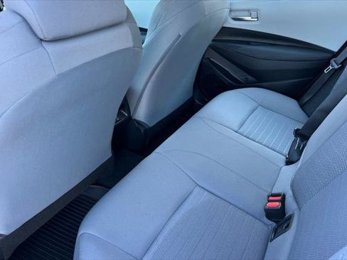 Certified 2025 Toyota Corolla SE w/ Convenience Package FWD image 4