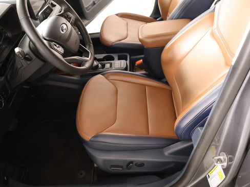 Used 2024 Ford Maverick Lariat FWD image 11