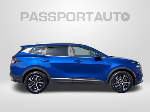 Used 2023 Kia Sportage EX AWD/4WD image 9