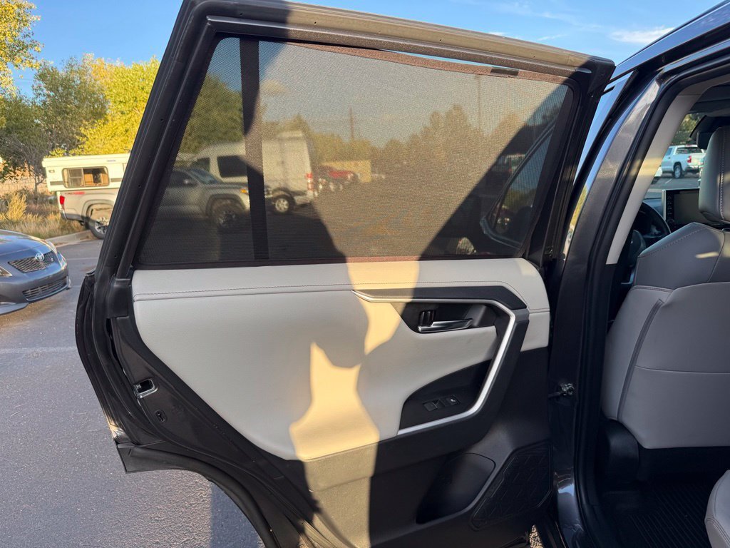 Used 2022 Toyota RAV4 Limited AWD/4WD image 20