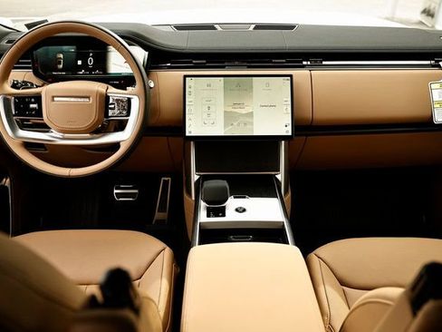New 2026 Land Rover Range Rover Long Wheelbase SE image 35
