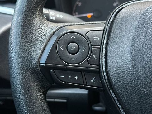 Used 2023 Toyota Corolla LE FWD image 21