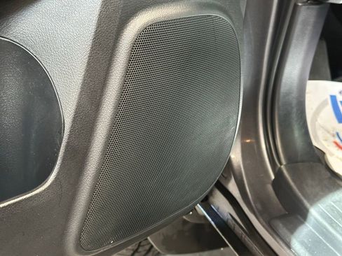 Used 2022 Toyota 4Runner SR5 Premium image 12