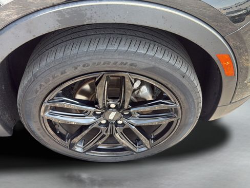 Used 2019 Cadillac XT4 Sport AWD/4WD image 38