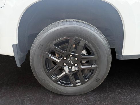 Used 2023 Chevrolet Silverado 1500 RST w/ Protection Package AWD/4WD image 15