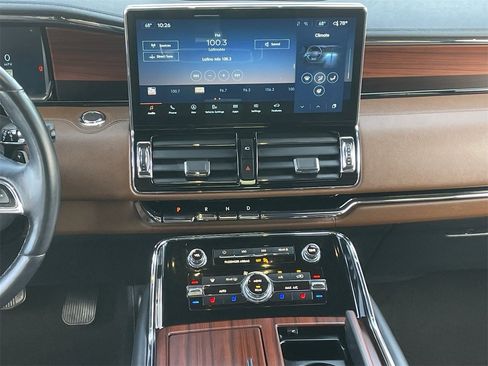 Certified 2023 Lincoln Navigator Reserve image 17