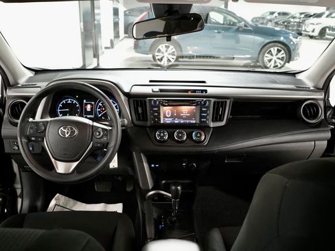 Used 2017 Toyota RAV4 LE image 13