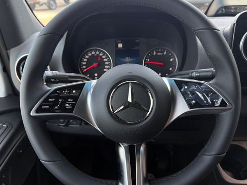 New 2025 Mercedes-Benz Sprinter 2500 image 18