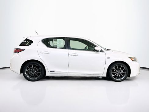 Used 2012 Lexus CT 200h image 10