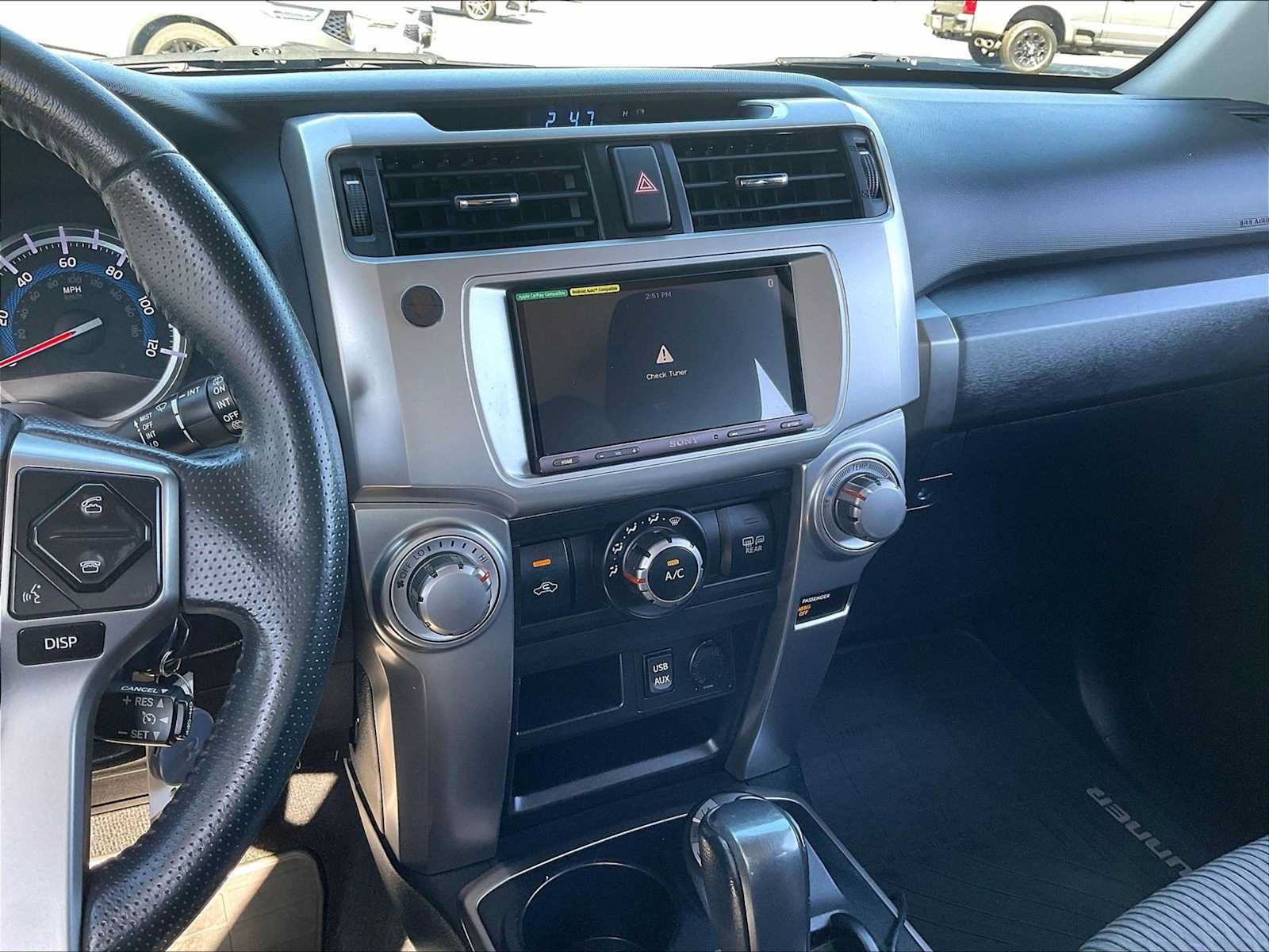 Used 2016 Toyota 4Runner SR5 AWD/4WD image 11