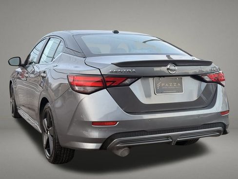 Used 2022 Nissan Sentra SR image 3
