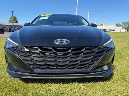 Used 2021 Hyundai Elantra SEL FWD image 8