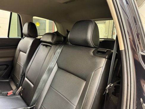 Used 2023 Volkswagen Atlas SE FWD image 20