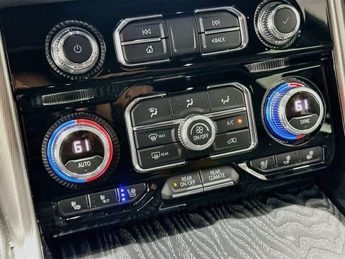 Certified 2023 GMC Yukon XL Denali AWD/4WD image 16
