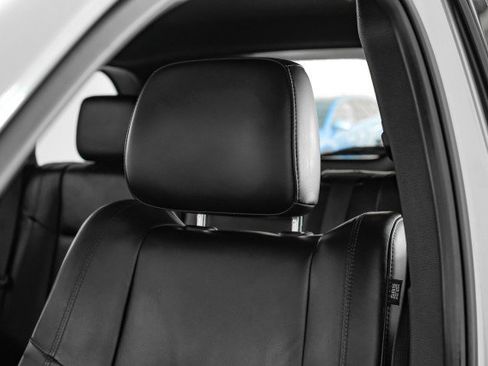 Used 2020 Jeep Grand Cherokee Limited image 27