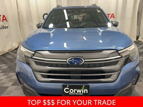 Used 2025 Subaru Forester Premium w/ Convenience Package #1 image 2