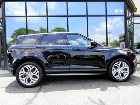 Used 2022 Land Rover Range Rover Evoque R-Dynamic SE image 4