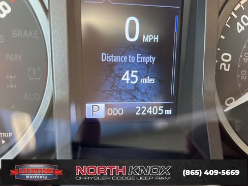 Used 2023 Toyota Tacoma TRD Sport w/ Technology Package image 31