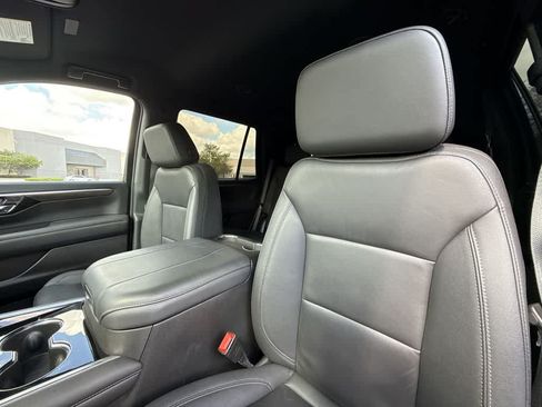 Used 2025 Chevrolet Tahoe LT AWD/4WD image 14