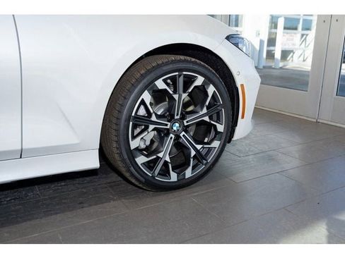 New 2026 BMW 330i xDrive Sedan w/ Convenience Package AWD/4WD image 46