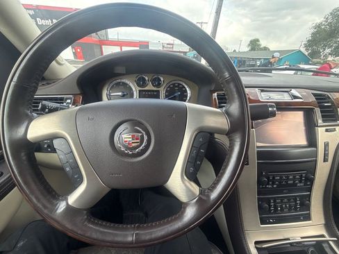 Used 2014 Cadillac Escalade ESV Platinum AWD/4WD image 14