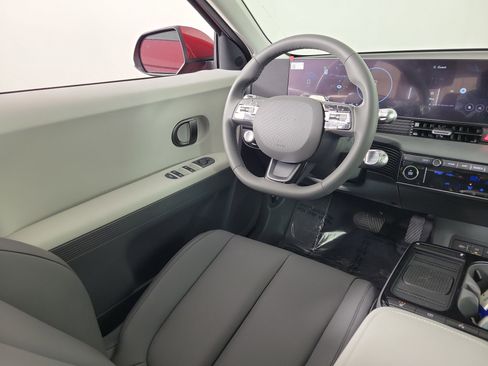 New 2026 Hyundai Ioniq 5 SEL image 5