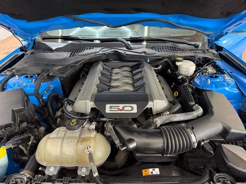 Used 2017 Ford Mustang GT Premium w/ Equipment Group 401A image 9