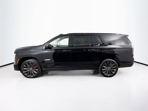 Used 2025 Cadillac Escalade ESV V AWD/4WD image 27