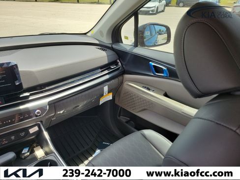 New 2026 Kia Carnival FWD image 18